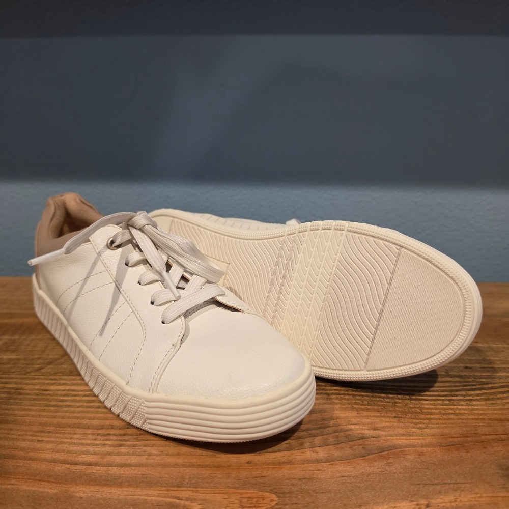 Soul Naturalizer Womens Sneaker White Tan Lace Up Casual Low Top Shoes 8